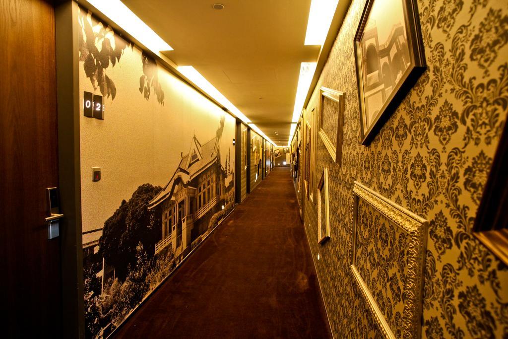 Fx Hotel Tainan Bagian luar foto